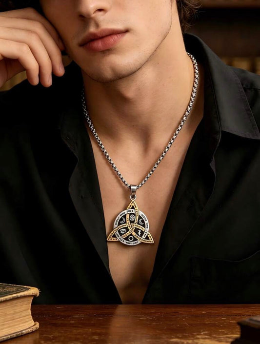 Colar com triquetra e mensagens inspiradoras