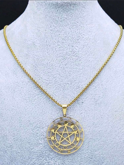 Colar com pingente de pentagrama, fases da lua, signos zodiacais